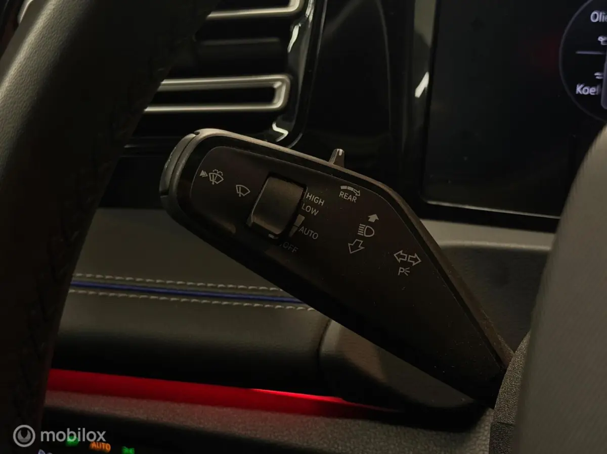 1.5 eTSI 3x R-Line Panorama/Keyless/HUD/H&K/Trekhaak