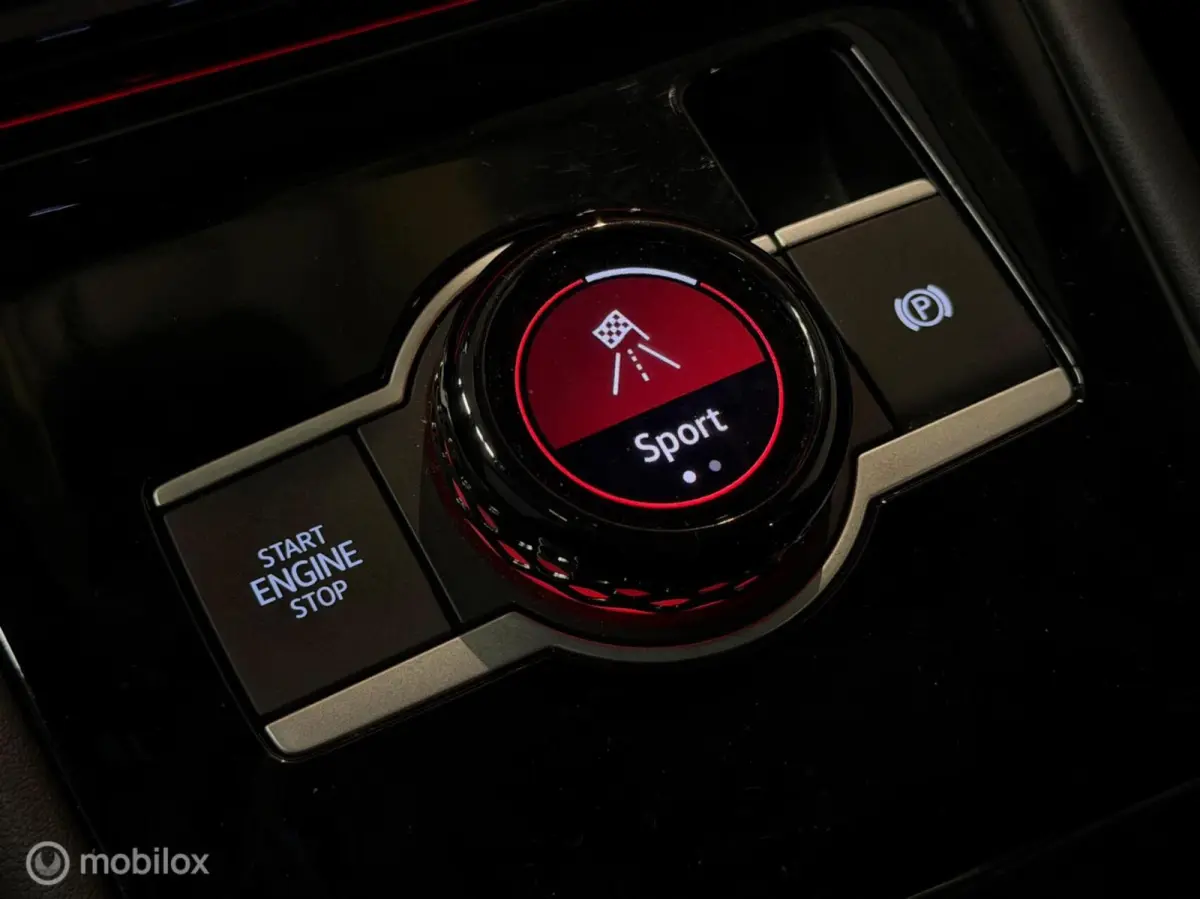 1.5 eTSI 3x R-Line Panorama/Keyless/HUD/H&K/Trekhaak