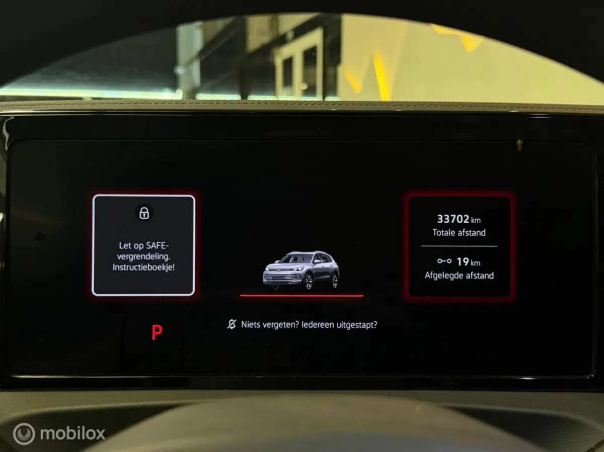 1.5 eTSI 3x R-Line Panorama/Keyless/HUD/H&K/Trekhaak