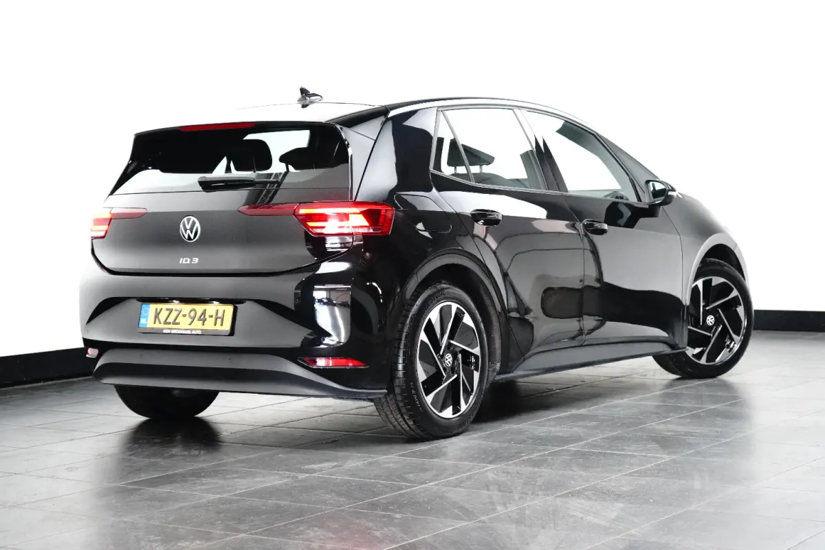 59 KWh 204 pk Pro | Cruise control adaptief | 18 inch LM Velgen | Parkeersensoren V&A |