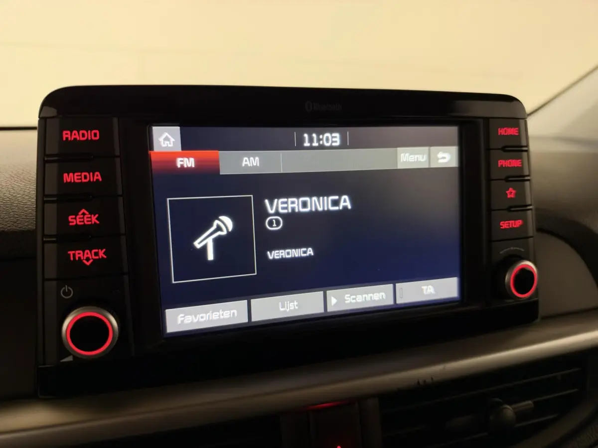 1.0 MPi ComfortPlusLine Carplay Camera CC AC