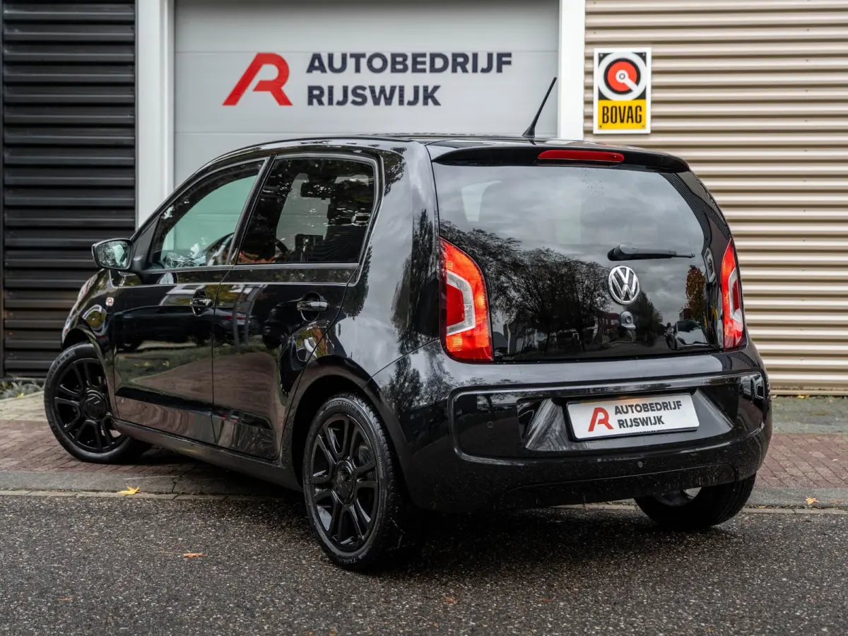 Up! 1.0 high up! BlueMotion Navi/Pdc