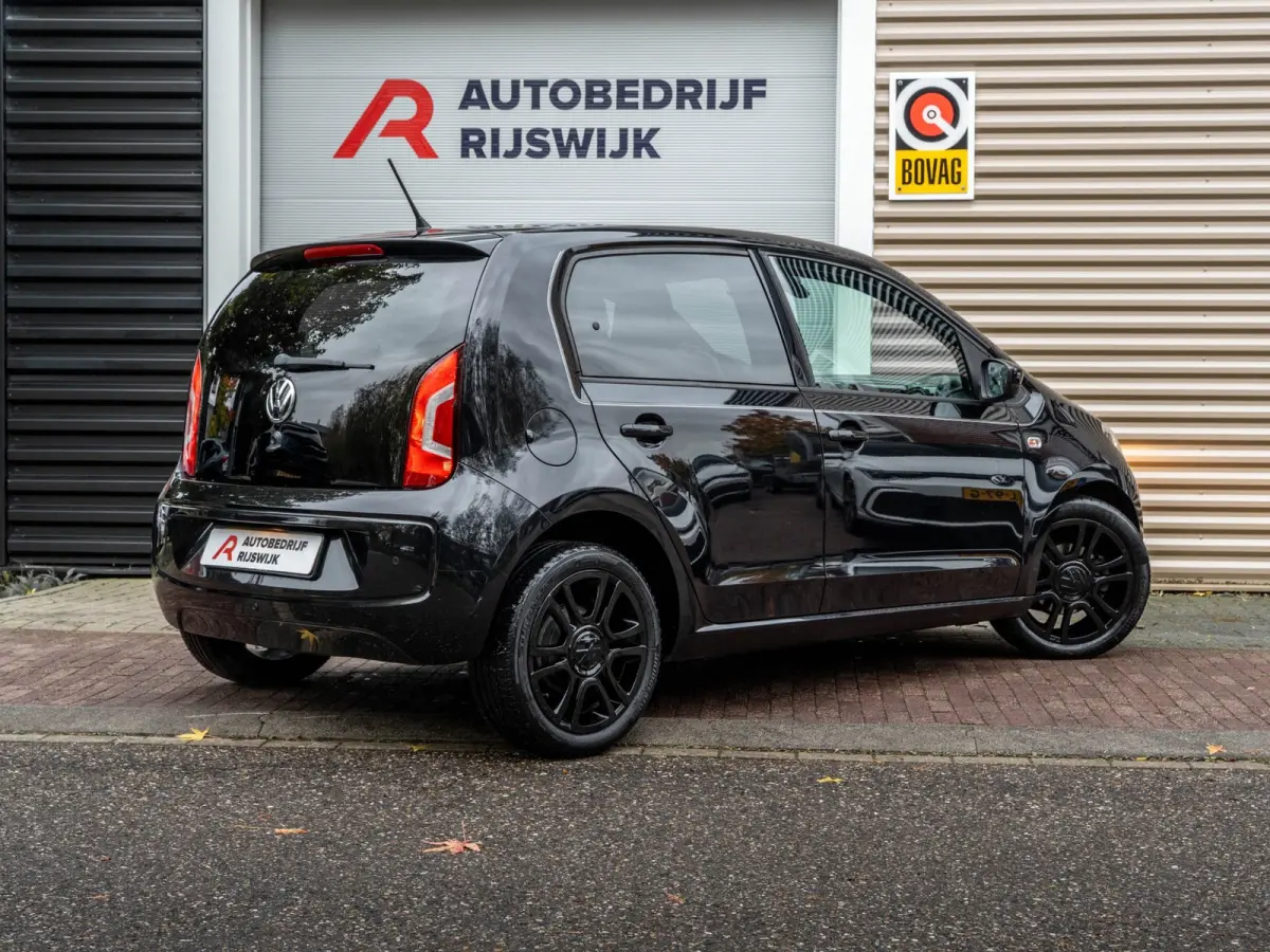 Up! 1.0 high up! BlueMotion Navi/Pdc