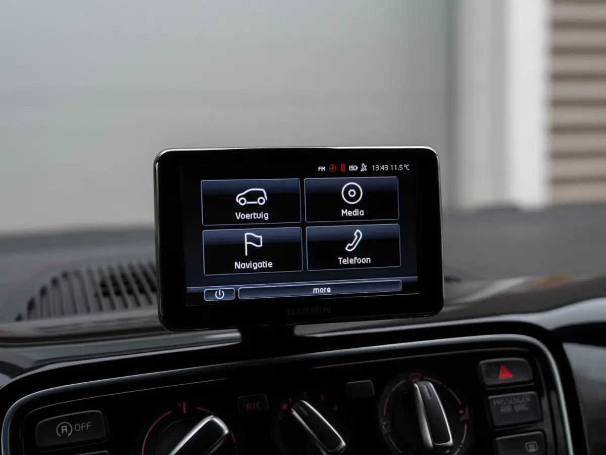 Up! 1.0 high up! BlueMotion Navi/Pdc