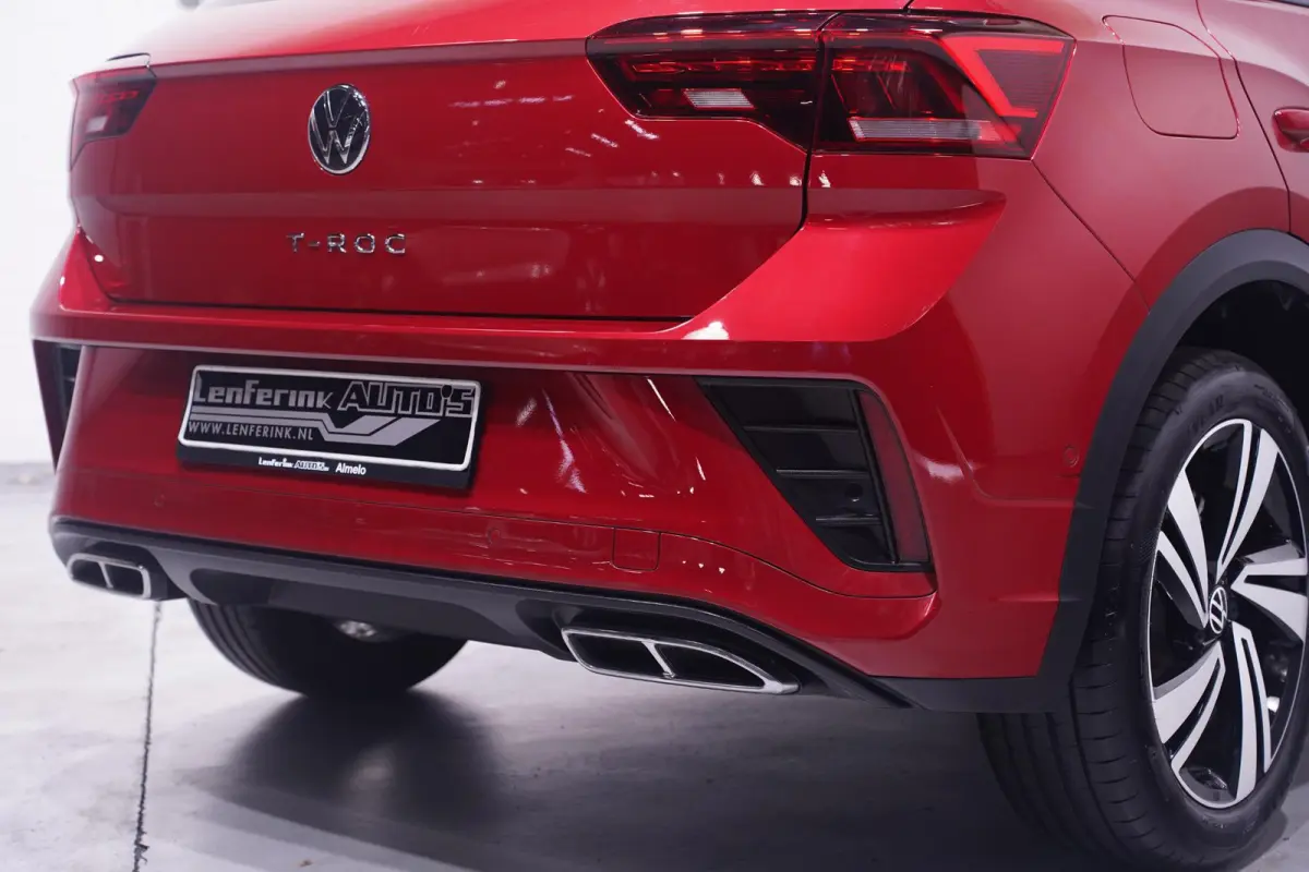 1.5 TSI 150 pk R Line Aut. Two Tone Rood/Zwart, Panodak, LED Koplampen, Camera, Adapt. Cruise, 18" LMV