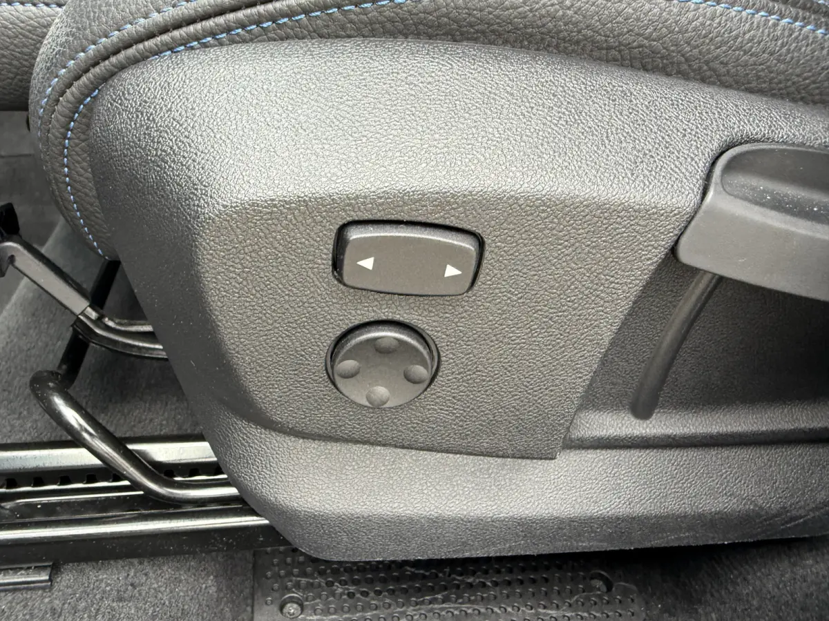 xDrive25e High Executive Trekhaak/Leder/Camera