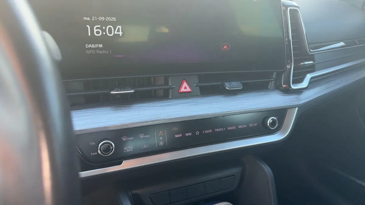 1.6 T-GDi MHEV DynamicLine | Net binnen, Foto's volgen | Navi | Clima | Cruise | Carplay |