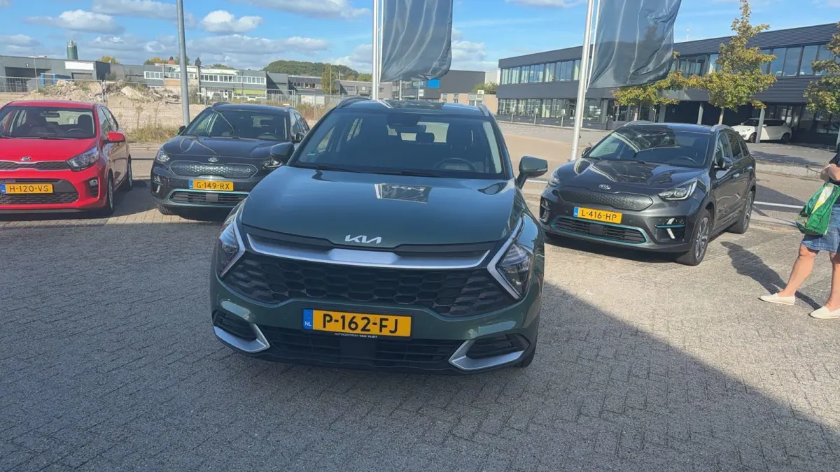 1.6 T-GDi MHEV DynamicLine | Net binnen, Foto's volgen | Navi | Clima | Cruise | Carplay |