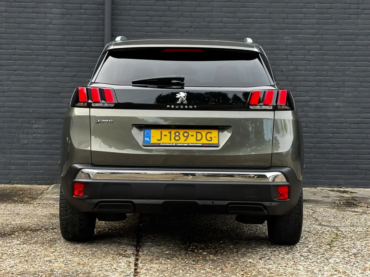 1.2 PureTech Blue Lease Premium Avantage KEYLESS|CARPLAY|LEDER|CAMERA|NAVI