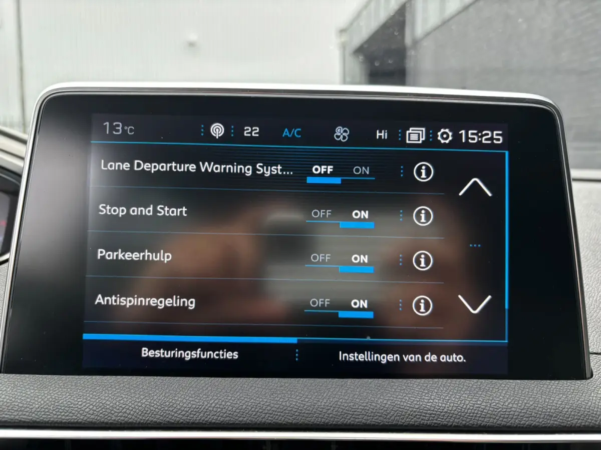 1.2 PureTech Blue Lease Premium Avantage KEYLESS|CARPLAY|LEDER|CAMERA|NAVI