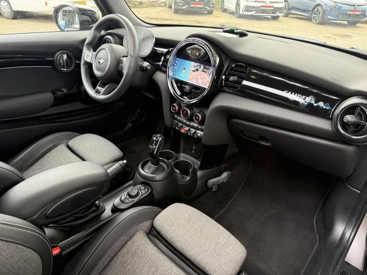 1.5 Cooper Camden Plus Edition