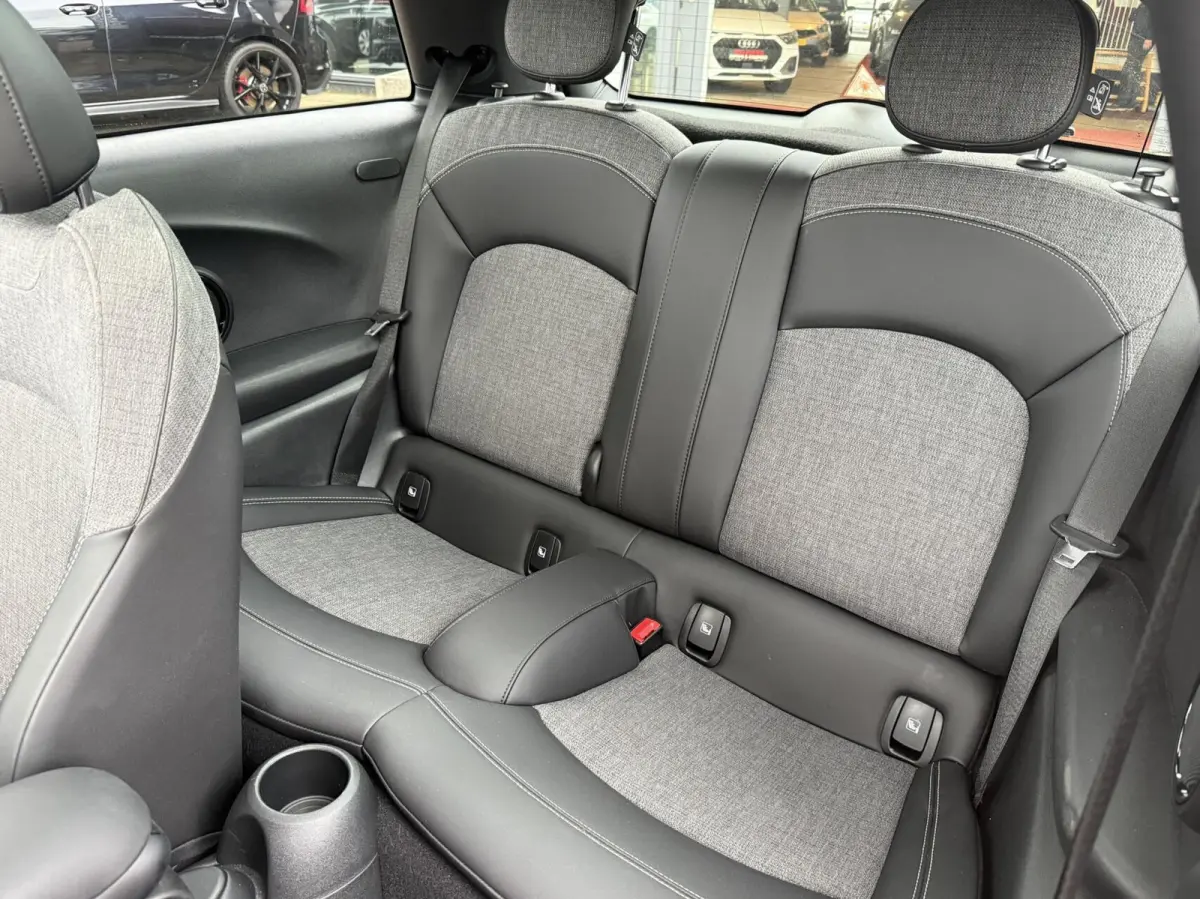 1.5 Cooper Camden Plus Edition
