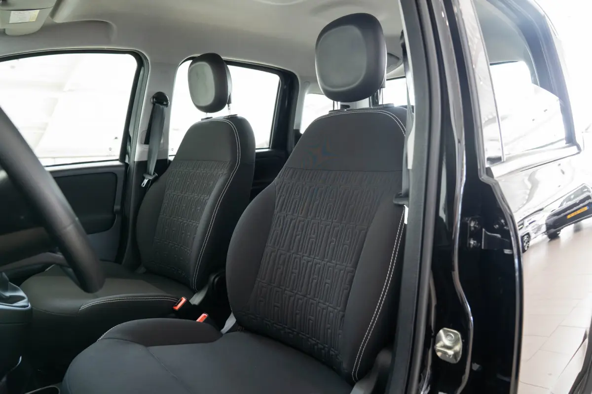 1.0 Hybrid | Climate Controle | Parkeersensoren | Apple Carplay & Android Auto | Bestuurderstoel in hoogte verstelbaar |