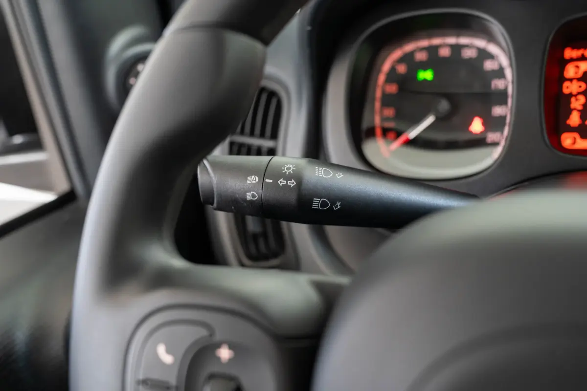 1.0 Hybrid | Climate Controle | Parkeersensoren | Apple Carplay & Android Auto | Bestuurderstoel in hoogte verstelbaar |