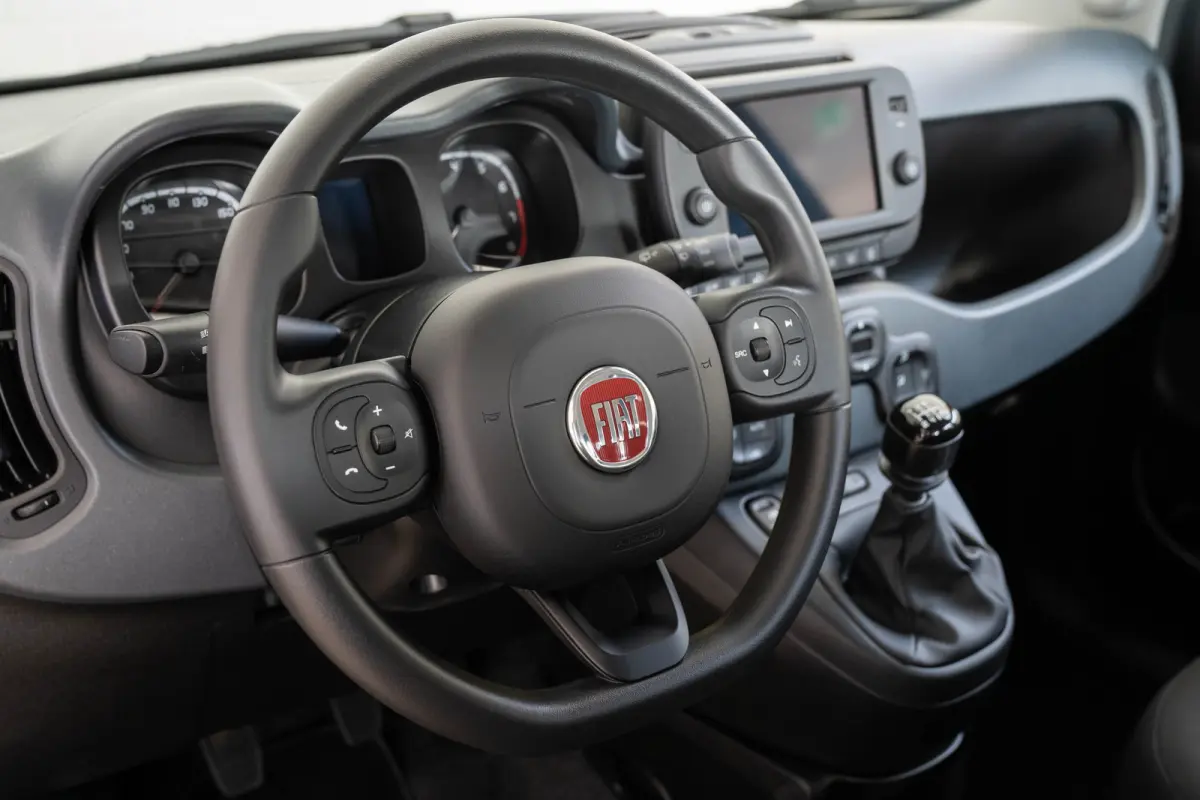 1.0 Hybrid | Climate Controle | Parkeersensoren | Apple Carplay & Android Auto | Bestuurderstoel in hoogte verstelbaar |