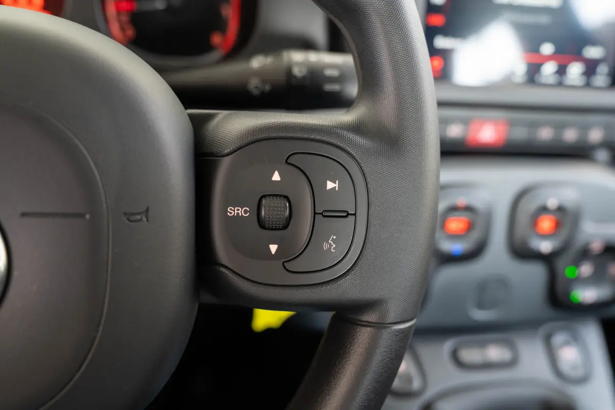 1.0 Hybrid | Climate Controle | Parkeersensoren | Apple Carplay & Android Auto | Bestuurderstoel in hoogte verstelbaar |