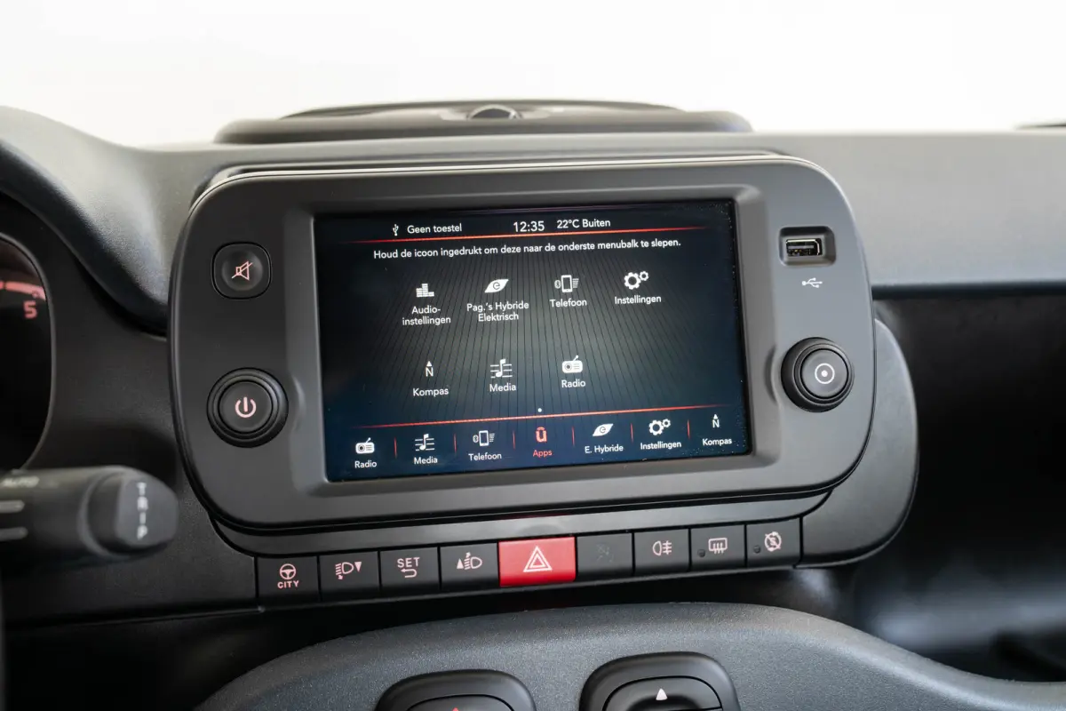 1.0 Hybrid | Climate Controle | Parkeersensoren | Apple Carplay & Android Auto | Bestuurderstoel in hoogte verstelbaar |
