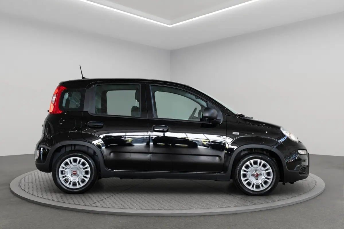 1.0 Hybrid | Climate Controle | Parkeersensoren | Apple Carplay & Android Auto | Bestuurderstoel in hoogte verstelbaar |