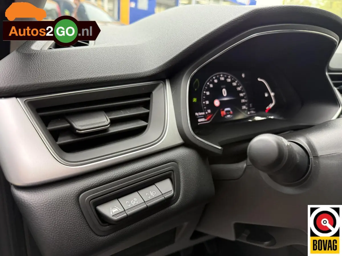 1.0 TCe 90 evolution I Camera I parkeersensoren I Navi I Apple carplay Android auto I trekhaak I rijklaar I
