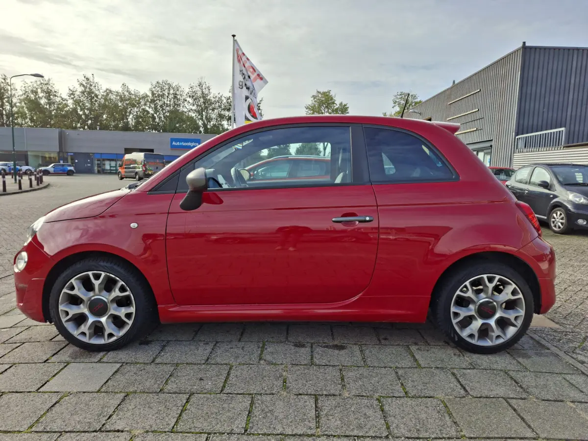 0.9 TwinAir Turbo Sport Navigatie/Bluetooth/Sportvelgen 16''/Airco/NAP/Privacy glas