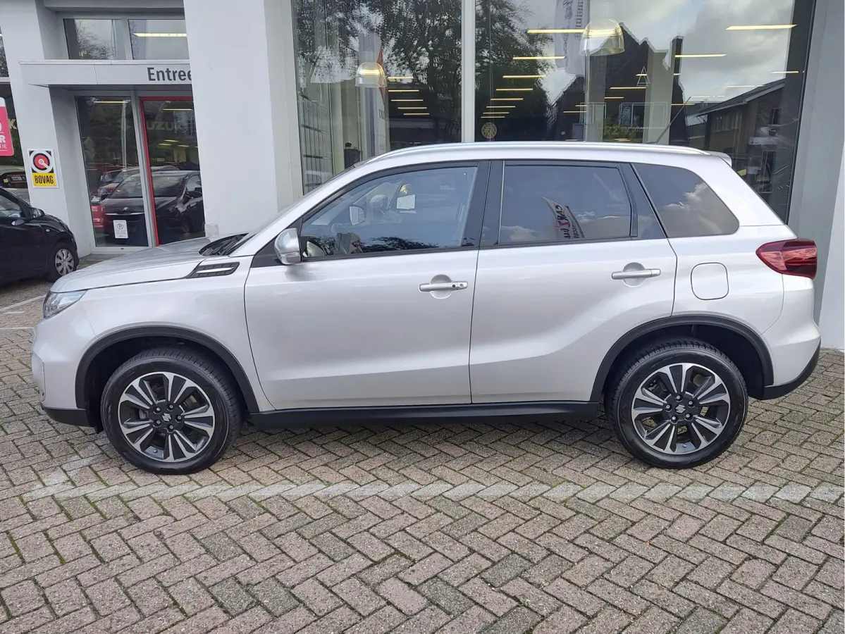 1.5 HYBRID STYLE AUTOMAAT Keyless | Dodehoeksensoren | Navi | Adaptive Cruise