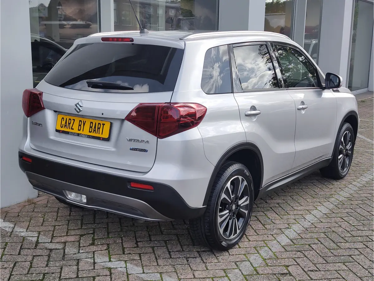 1.5 HYBRID STYLE AUTOMAAT Keyless | Dodehoeksensoren | Navi | Adaptive Cruise