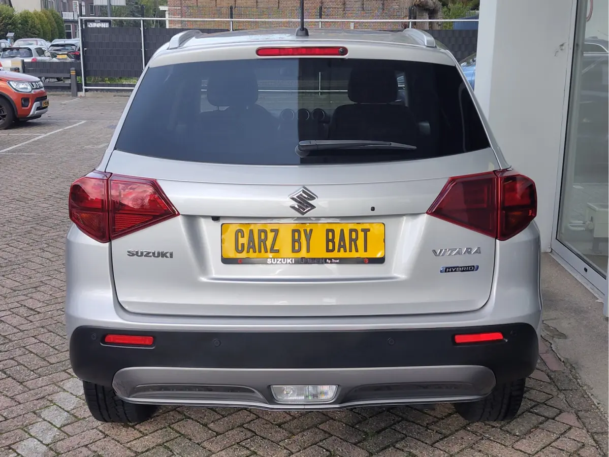 1.5 HYBRID STYLE AUTOMAAT Keyless | Dodehoeksensoren | Navi | Adaptive Cruise