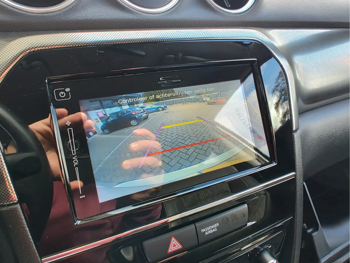 1.5 HYBRID STYLE AUTOMAAT Keyless | Dodehoeksensoren | Navi | Adaptive Cruise
