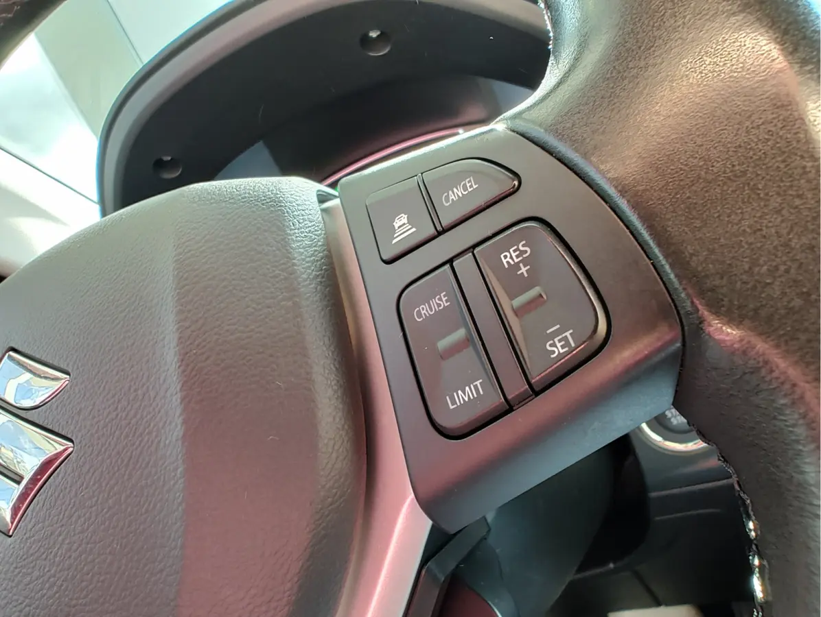 1.5 HYBRID STYLE AUTOMAAT Keyless | Dodehoeksensoren | Navi | Adaptive Cruise