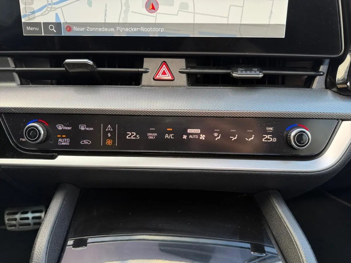 1.6 T-GDi Hybrid GT-PlusLine | Navigatie | Climate control | 360Gr camera | Schuif/kanteldak | Stoel verwarming+ ventilatie | Climate control
