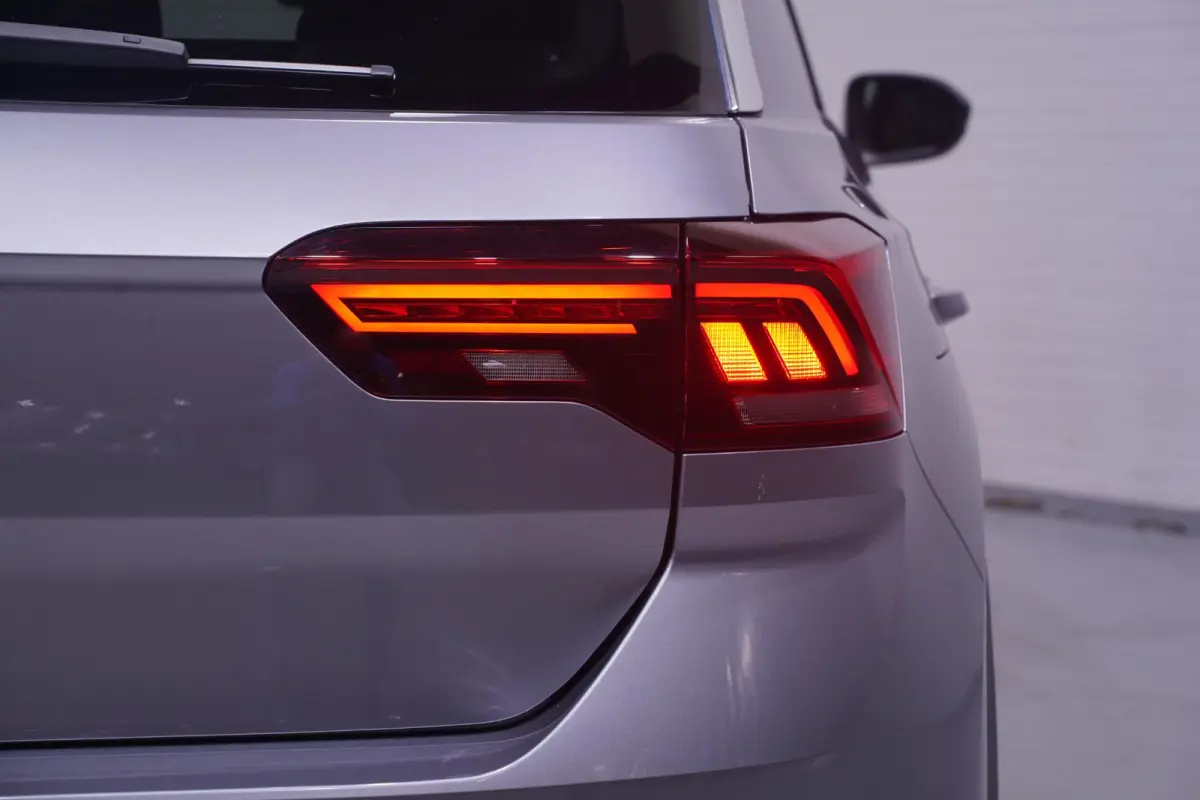 1.5 TSI 150 pk R Line Ext/Int. DSG Aut. Camera Apple Carplay, 18" LMV, LED Koplampen, Parkeerhulp, Adapt. Cruise