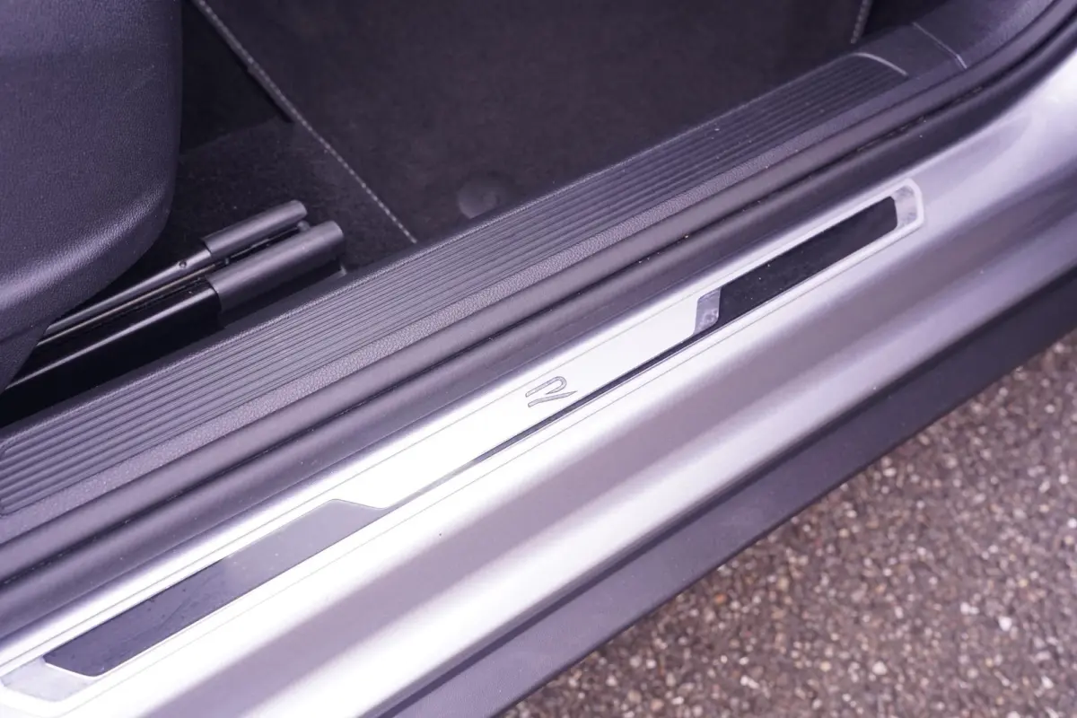 1.5 TSI 150 pk R Line Ext/Int. DSG Aut. Camera Apple Carplay, 18" LMV, LED Koplampen, Parkeerhulp, Adapt. Cruise