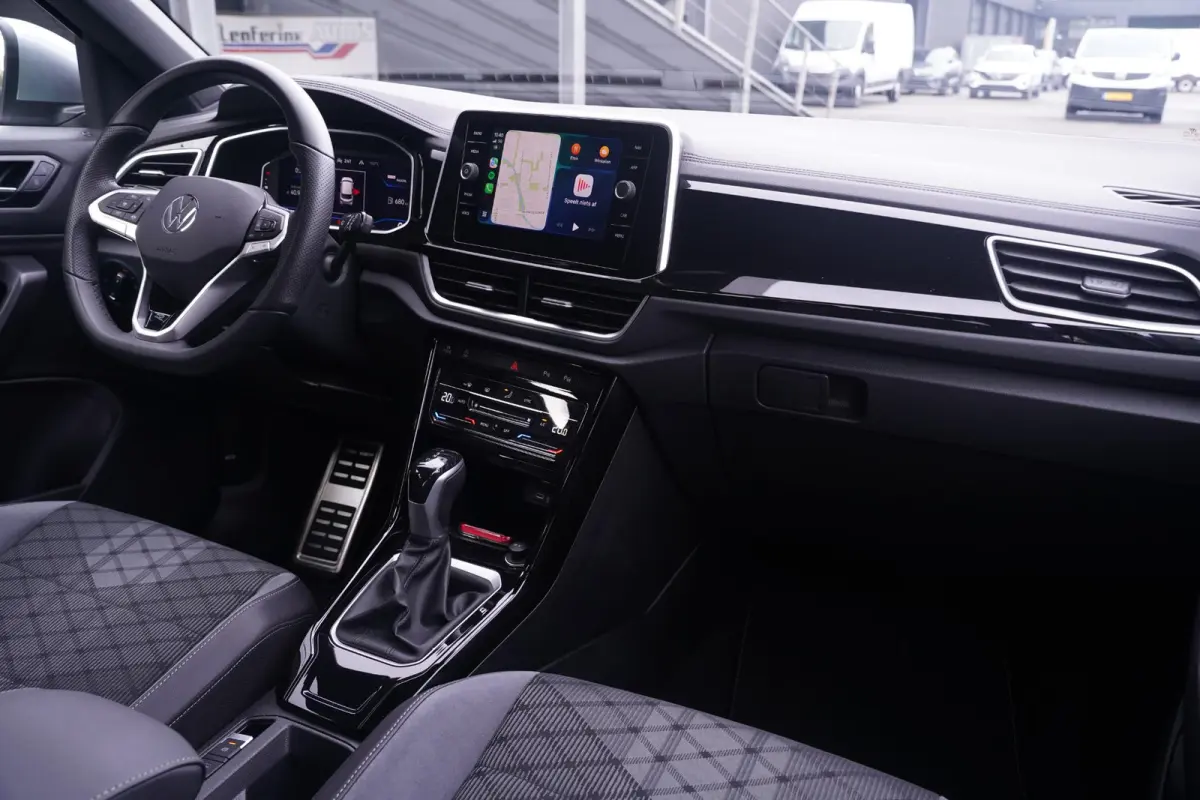 1.5 TSI 150 pk R Line Ext/Int. DSG Aut. Camera Apple Carplay, 18" LMV, LED Koplampen, Parkeerhulp, Adapt. Cruise