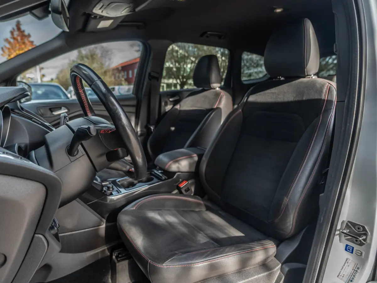 1.5 EcoBoost ST Line Sony/Camera/AppleCarPlay