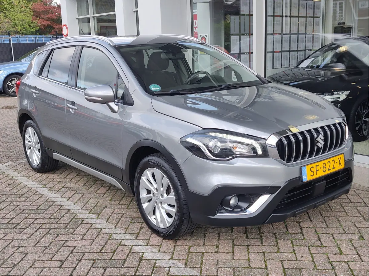 1.0 BOOSTERJET EXCLUSIVE Navi | Stoelverwarming | Trekhaak | Keyless | Camera