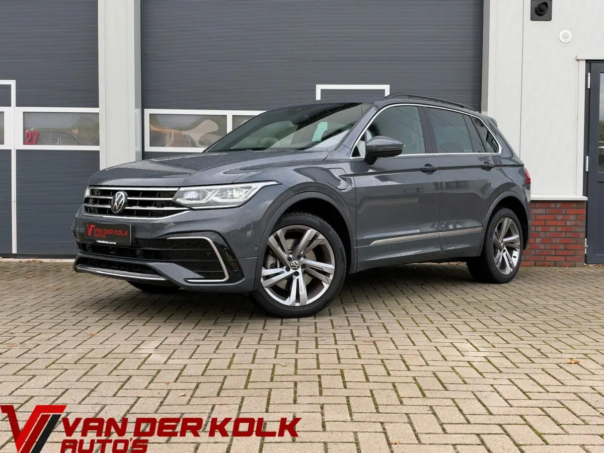 1.4 TSI eHybrid R-Line Business | Virtual Cockpit | Camera | Carplay | Adaptive cruise | LED | DAB