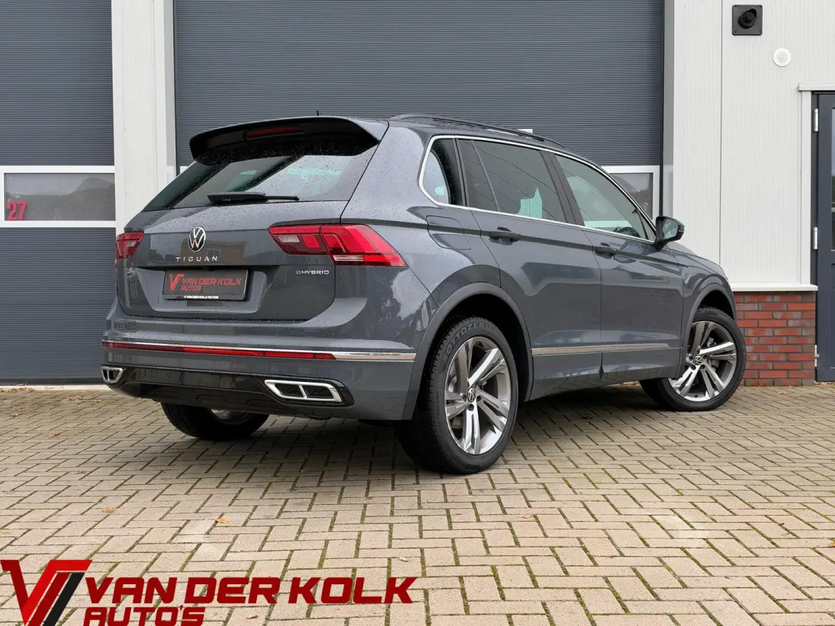 1.4 TSI eHybrid R-Line Business | Virtual Cockpit | Camera | Carplay | Adaptive cruise | LED | DAB