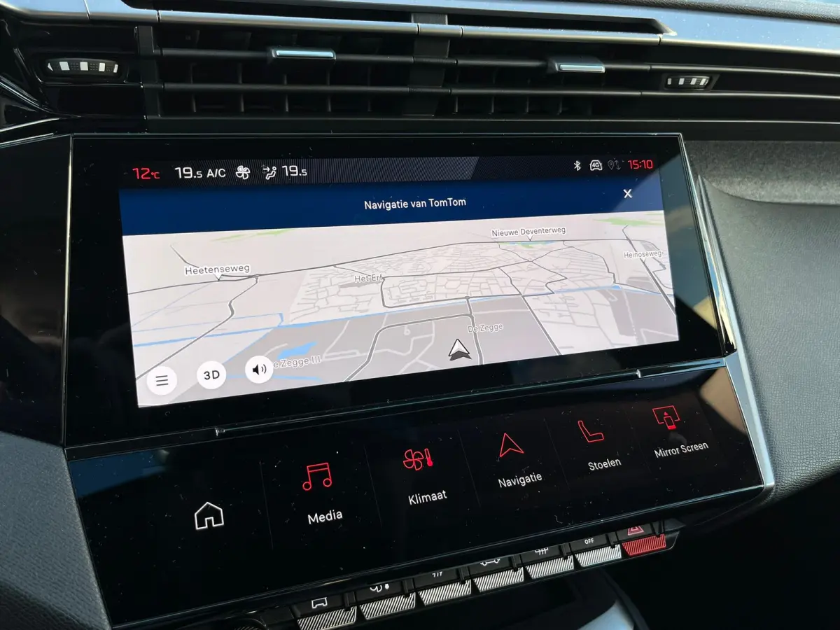 1.2 Hybrid 136 e-DCS6 Allure Stoel/stuur verwarming | Carplay | 360° Camera |  | Achterbank in 3 delen neerklapbaar met skiluik | Achterbank in delen neerklapbaar | Achteruitrijcamera