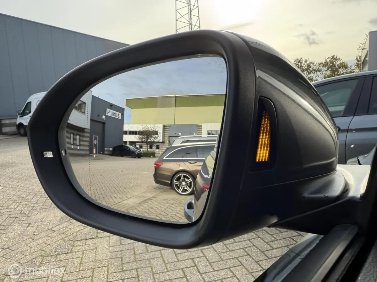 1.5 TSI R-Line|PANO|Massage|Keyless|Camera