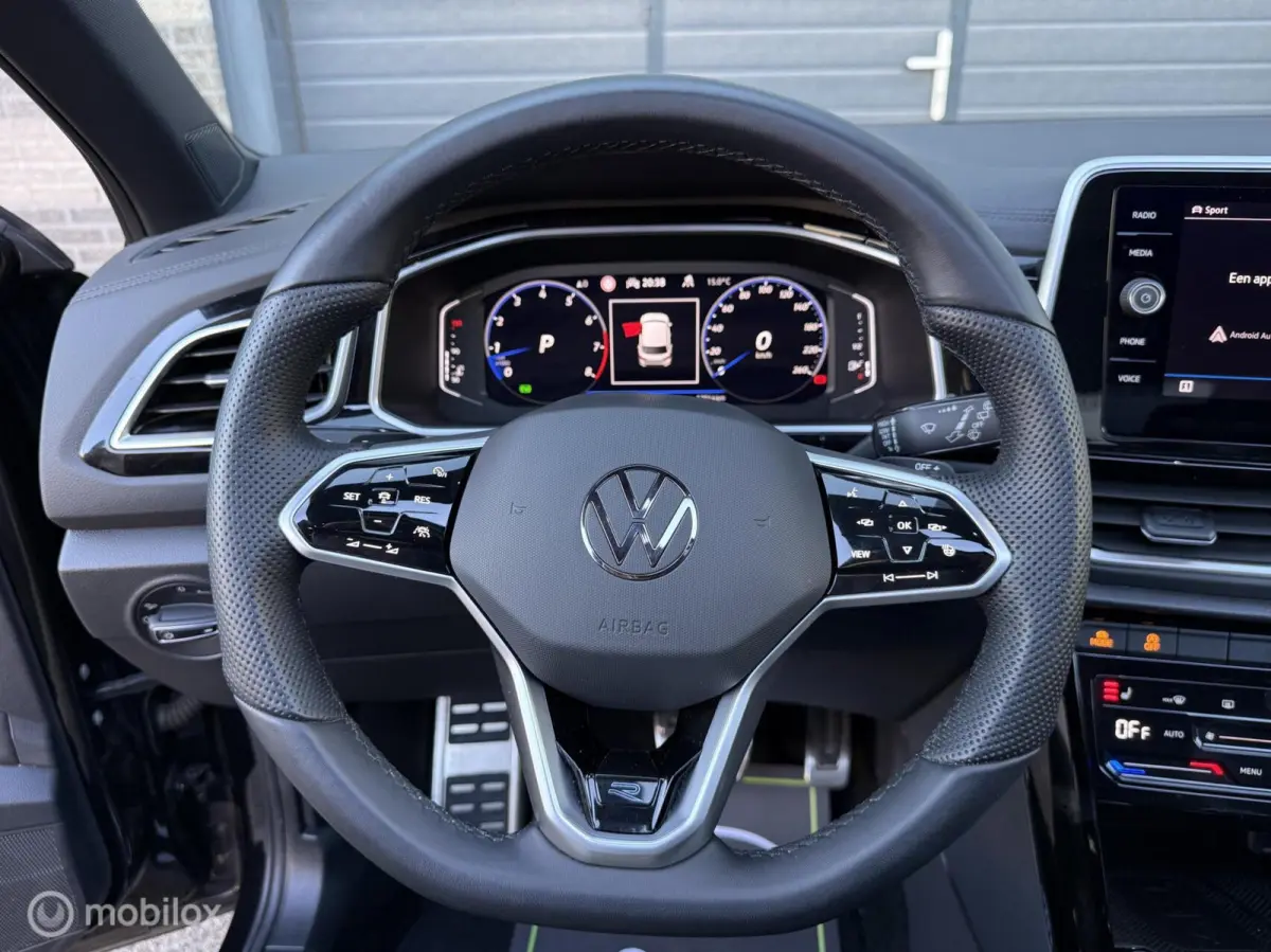 1.5 TSI R-Line|PANO|Massage|Keyless|Camera