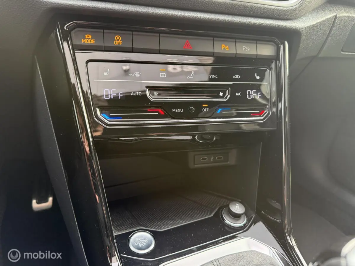 1.5 TSI R-Line|PANO|Massage|Keyless|Camera