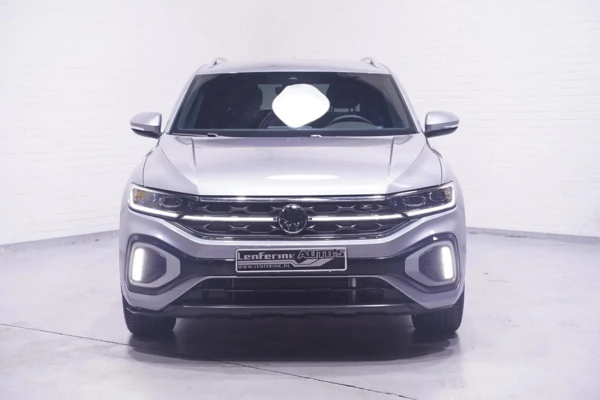 1.5 TSI 150 pk Aut. R Line Ext/Int. Matrix LED Dodehoek Assist, Elek. Achterklep, 19" LMV, App Connect, Adapt. Cruise