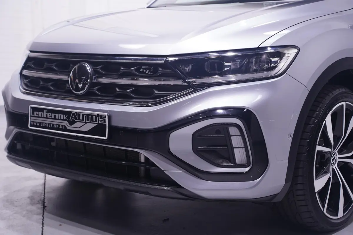 1.5 TSI 150 pk Aut. R Line Ext/Int. Matrix LED Dodehoek Assist, Elek. Achterklep, 19" LMV, App Connect, Adapt. Cruise