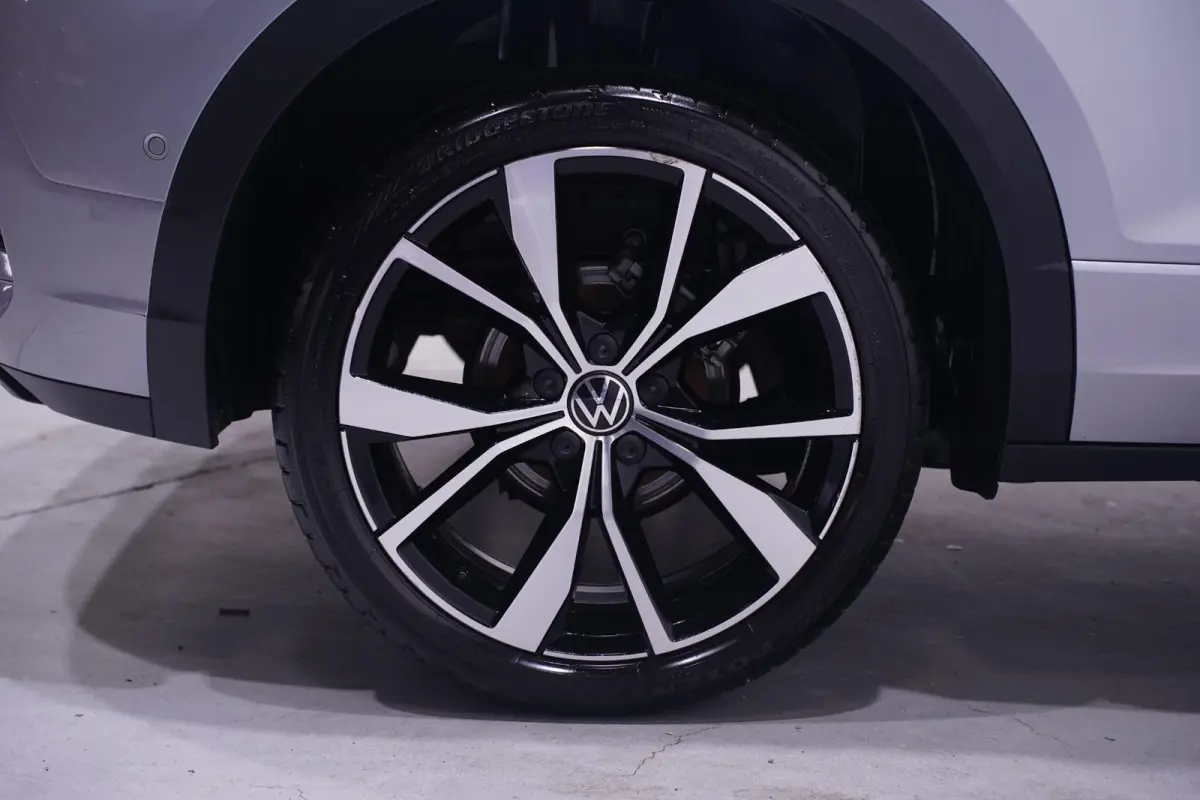 1.5 TSI 150 pk Aut. R Line Ext/Int. Matrix LED Dodehoek Assist, Elek. Achterklep, 19" LMV, App Connect, Adapt. Cruise