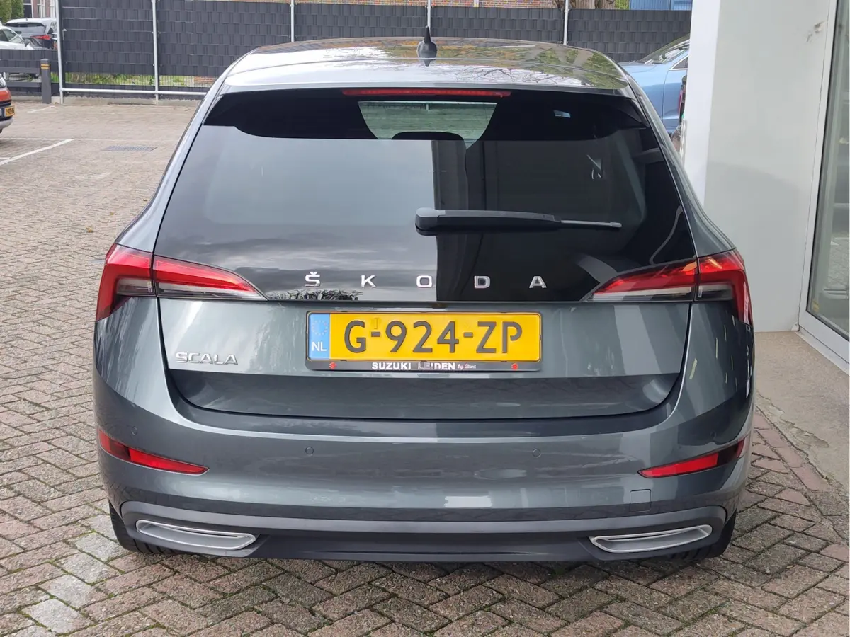 1.0 TSI SPORT BUSINESS Cruise | Camera | Draadloze lader | Android/Carplay