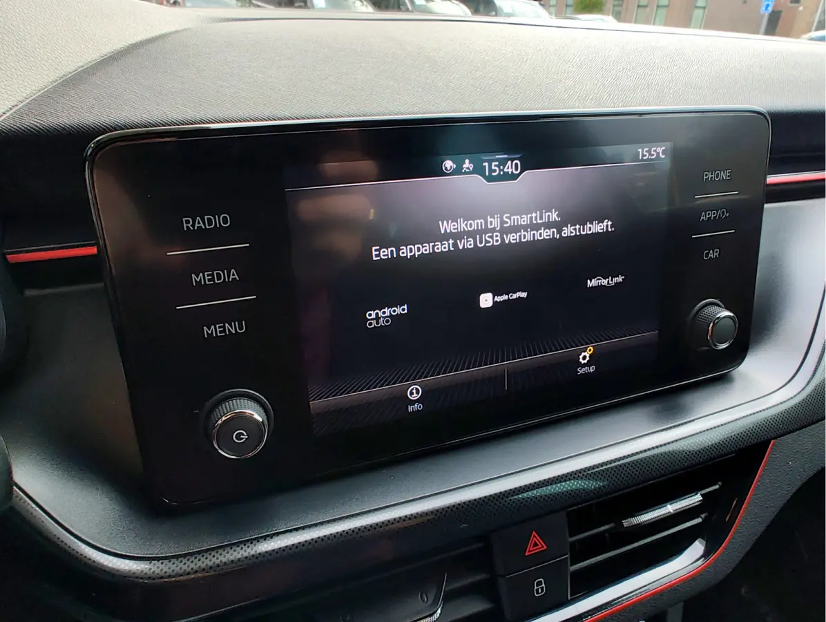 1.0 TSI SPORT BUSINESS Cruise | Camera | Draadloze lader | Android/Carplay
