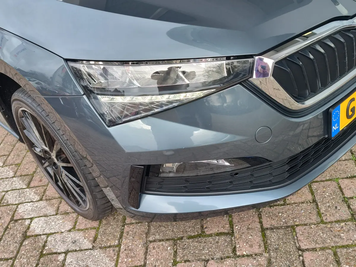1.0 TSI SPORT BUSINESS Cruise | Camera | Draadloze lader | Android/Carplay