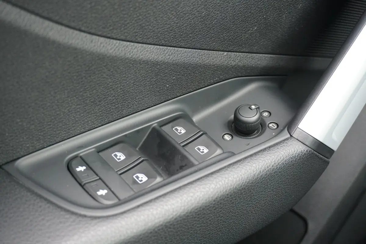 35 TFSI S Edition 150pk + NAVI / LED / STOELVERWARMING / DAB