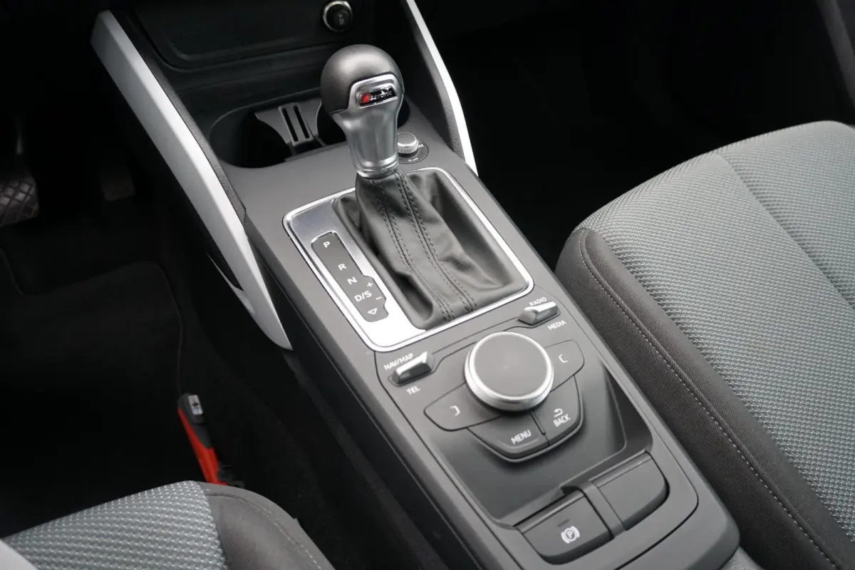 35 TFSI S Edition 150pk + NAVI / LED / STOELVERWARMING / DAB
