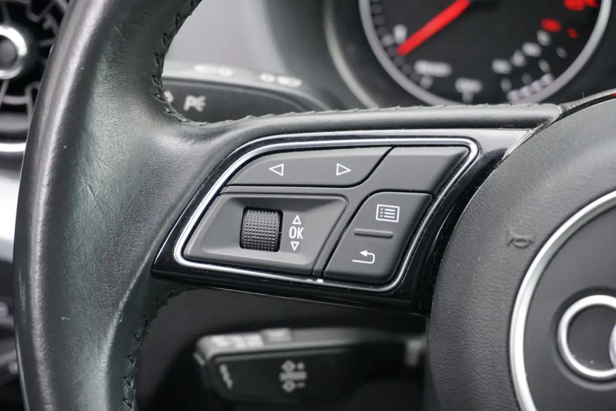 35 TFSI S Edition 150pk + NAVI / LED / STOELVERWARMING / DAB